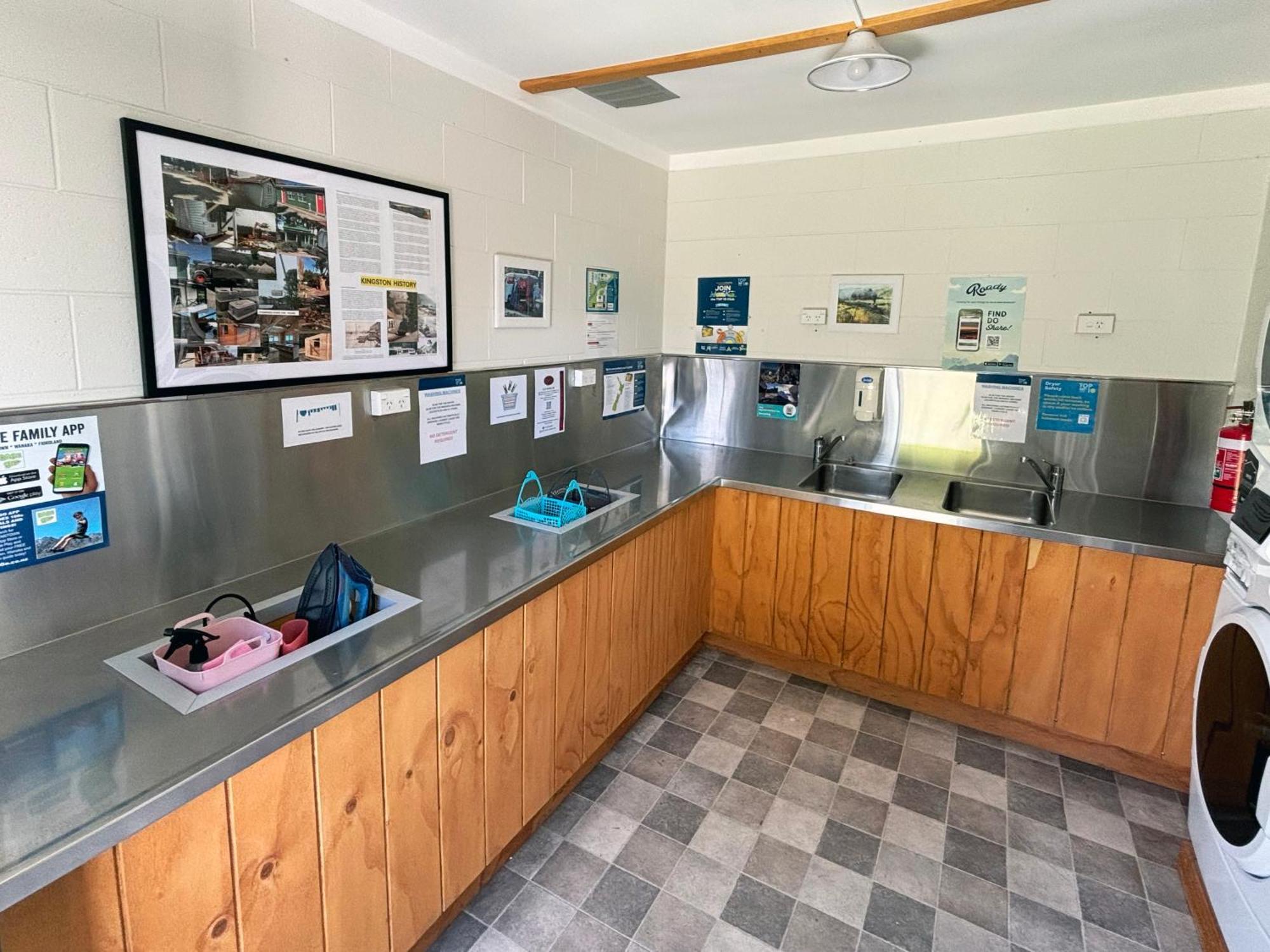 Kingston Top 10 Holiday Park Extérieur photo